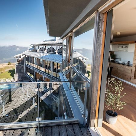 Alpinhotel Pacheiner Трефен Екстериор снимка