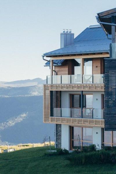 Alpinhotel Pacheiner Трефен Екстериор снимка