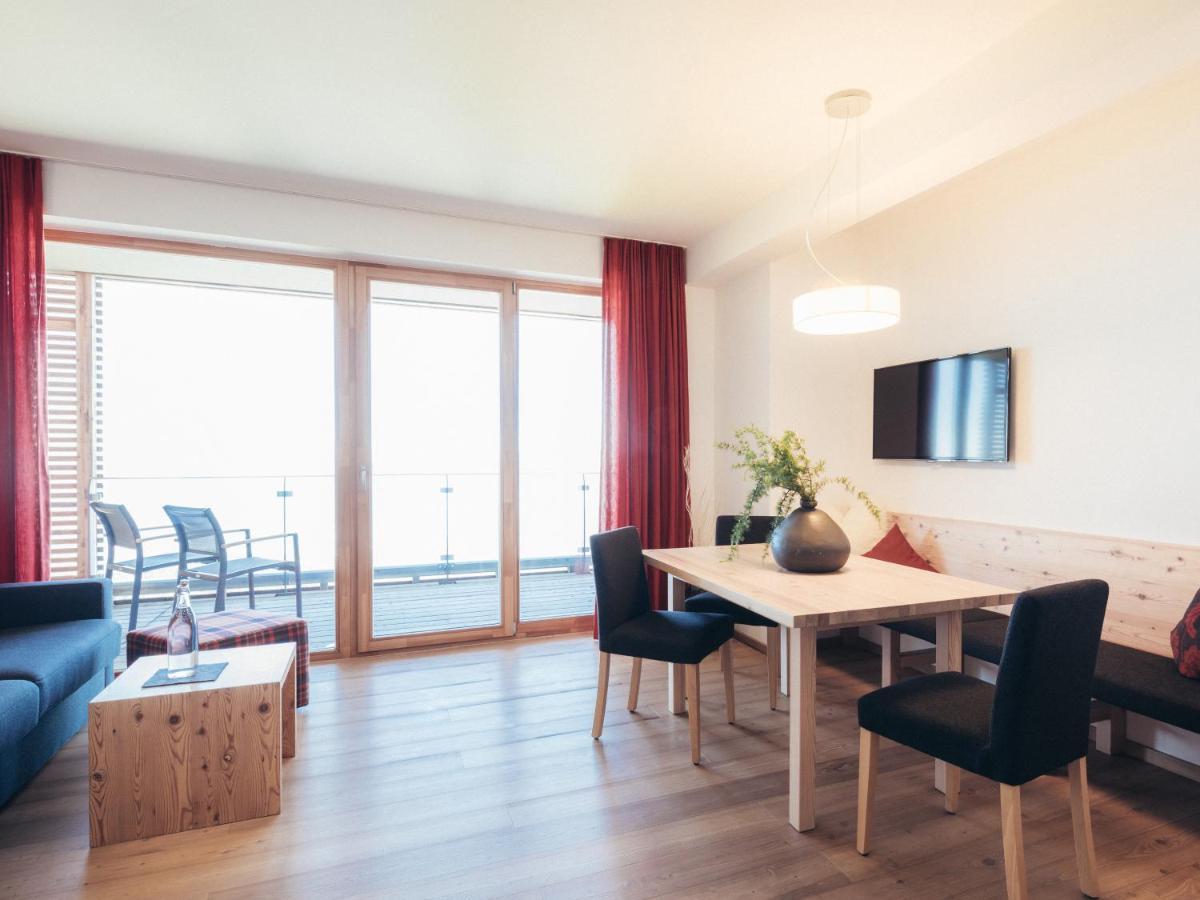 Alpinhotel Pacheiner Трефен Екстериор снимка